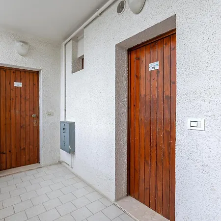 Guesthost - Comfortable With Sea View Lido delle Nazioni