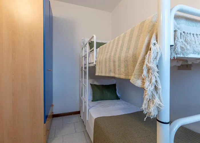 Guesthost - Comfortable With Sea View Lido delle Nazioni