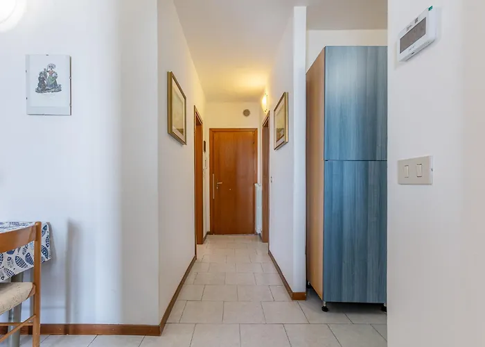 Guesthost - Comfortable With Sea View