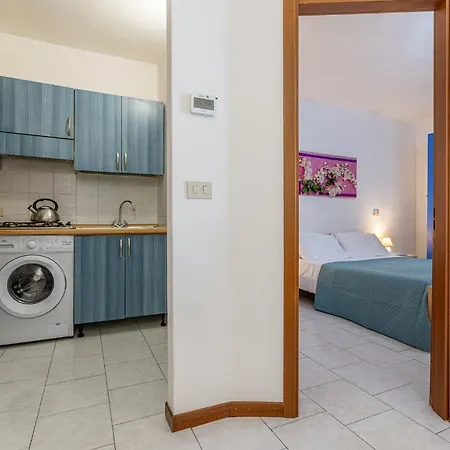 Guesthost - Comfortable With Sea View