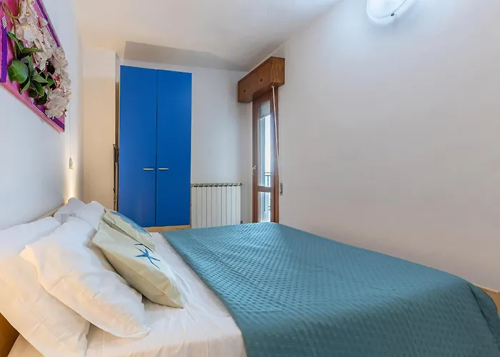 Guesthost - Comfortable With Sea View