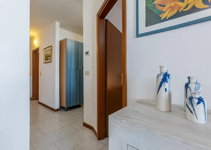Guesthost - Comfortable With Sea View Lido delle Nazioni