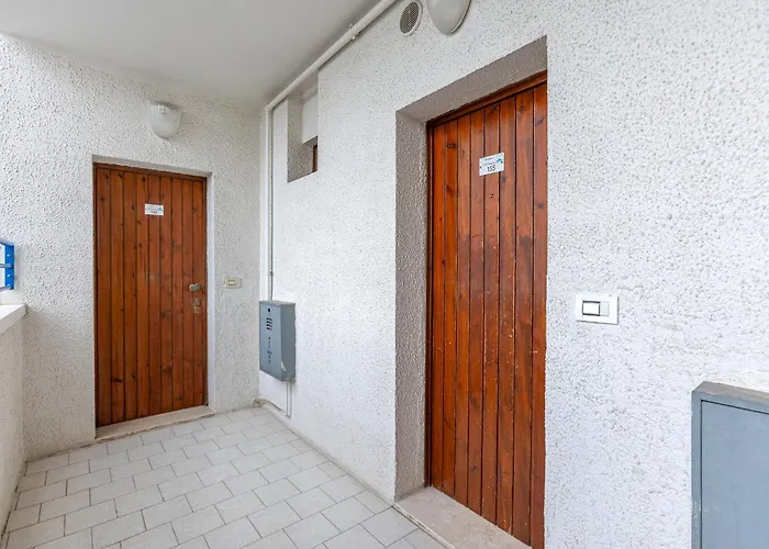 Guesthost - Comfortable With Sea View Lido delle Nazioni